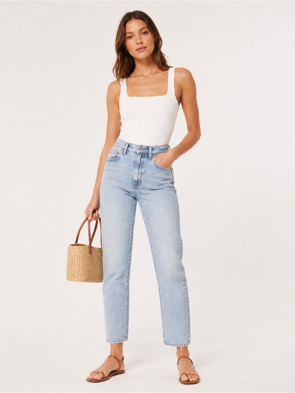 Veronica Beard High Rise Alenah Slim Straight leg Jeans in a Light Wash